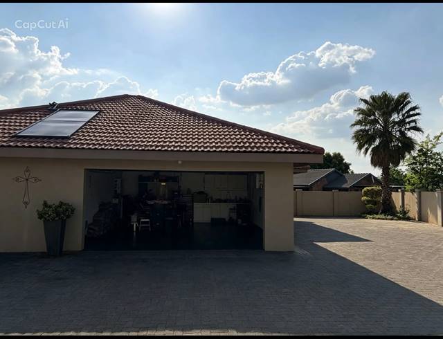 4 BEDROOM HOUSE FOR SALE IN RIVERSDALE